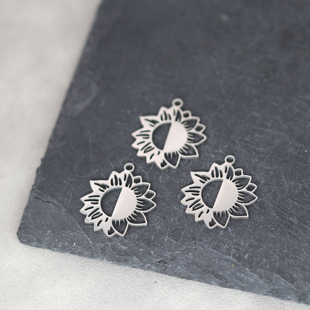 3pcs Art Line Sunflake Charms  - Art Craft Flower Making avaliação e preço