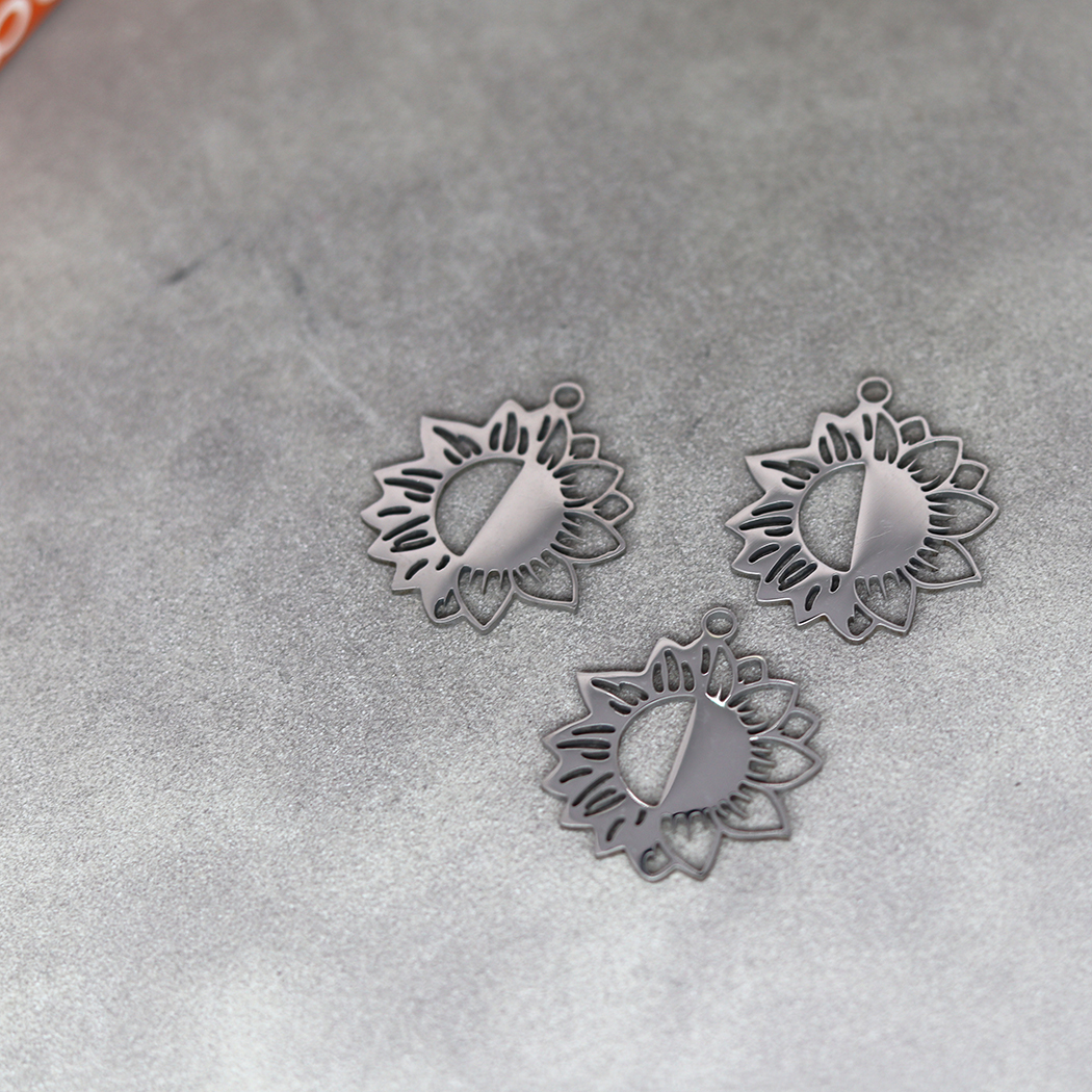 3pcs Art Line Sunflake Charms  - Art Craft Flower Making avaliação e preço